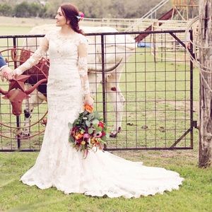 Wedding dress fit and flare